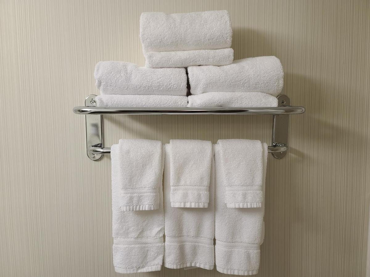 Holiday Inn Express Hotel & Suites-St. Paul By Ihg Vadnais Heights Bagian luar foto