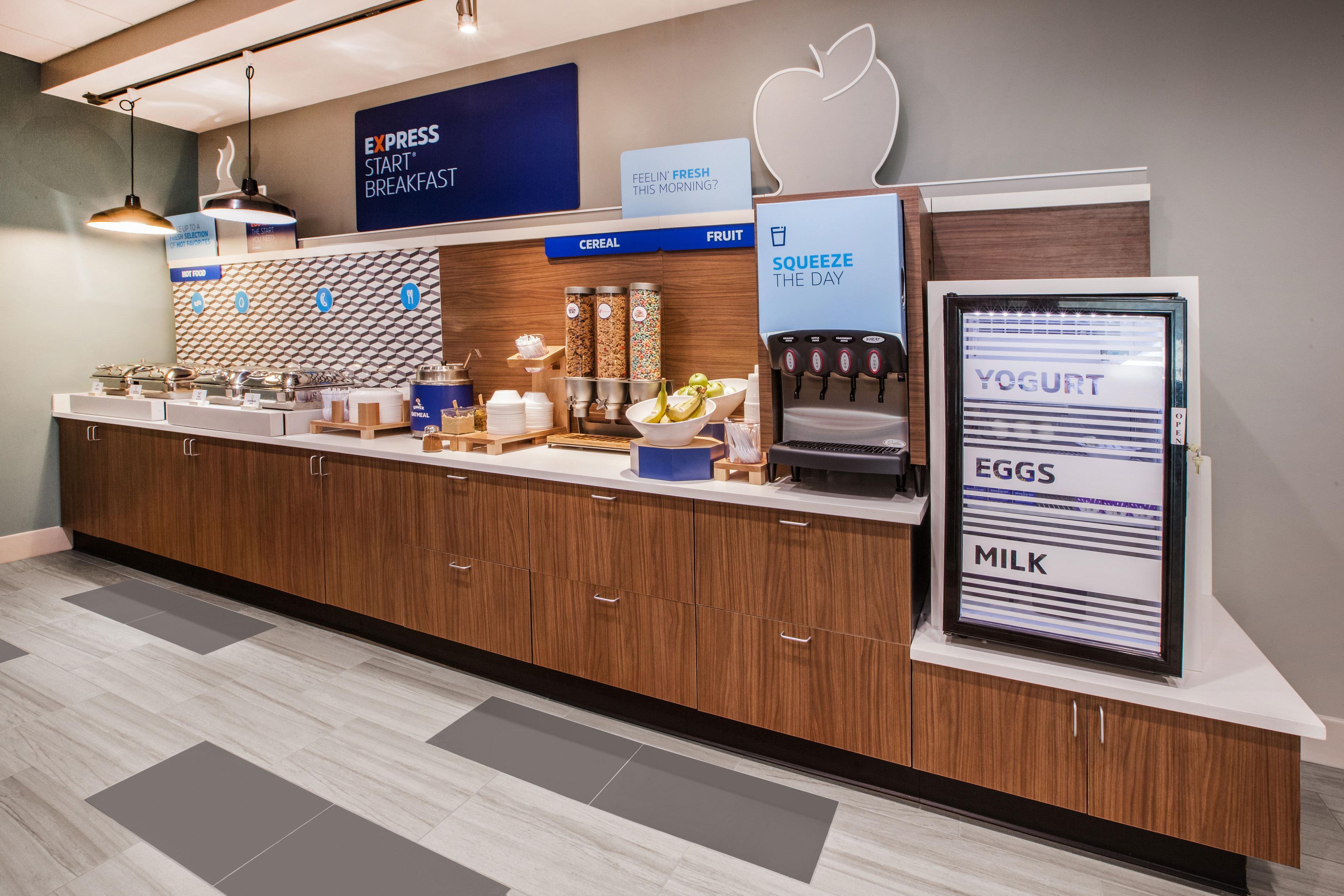 Holiday Inn Express Hotel & Suites-St. Paul By Ihg Vadnais Heights Bagian luar foto