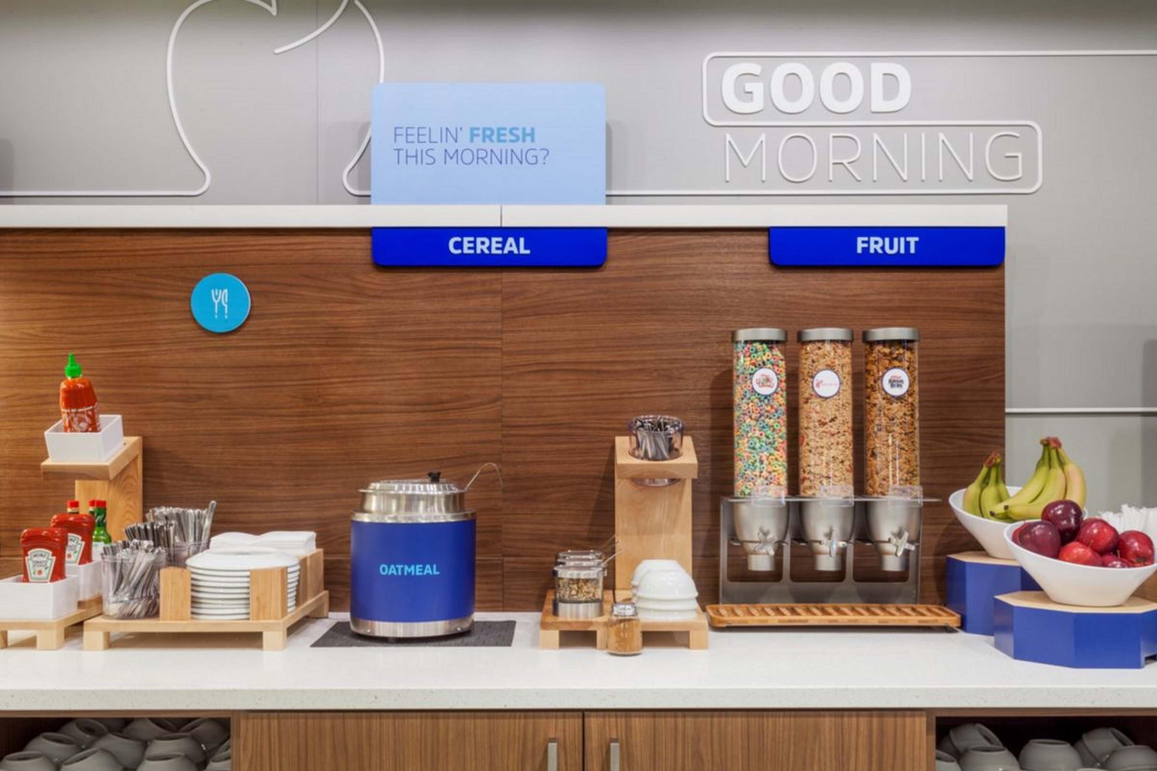 Holiday Inn Express Hotel & Suites-St. Paul By Ihg Vadnais Heights Bagian luar foto