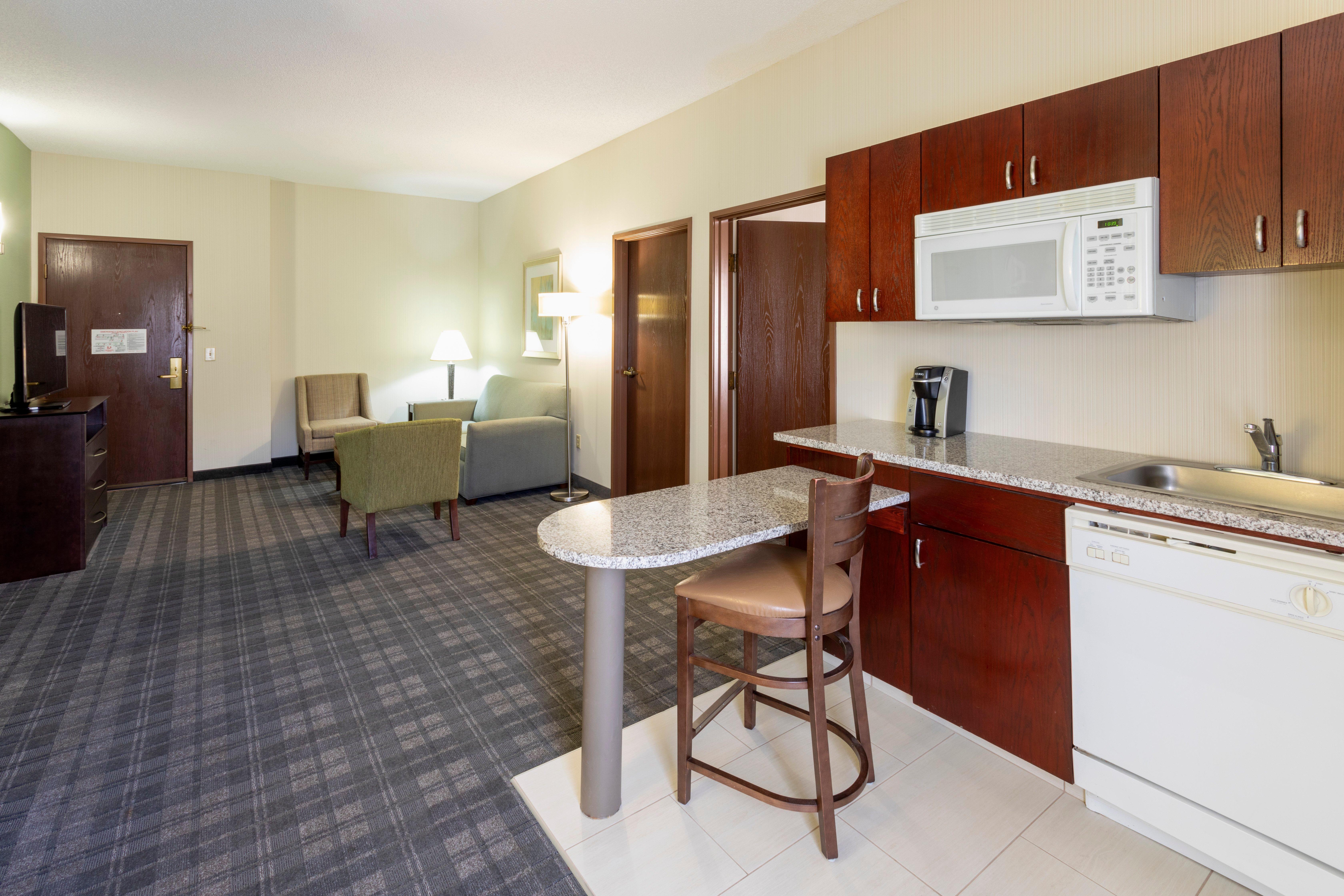 Holiday Inn Express Hotel & Suites-St. Paul By Ihg Vadnais Heights Bagian luar foto