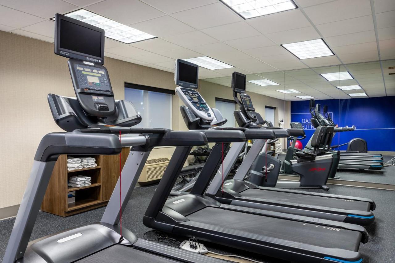 Holiday Inn Express Hotel & Suites-St. Paul By Ihg Vadnais Heights Bagian luar foto
