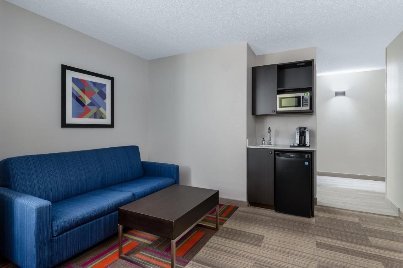 Holiday Inn Express Hotel & Suites-St. Paul By Ihg Vadnais Heights Bagian luar foto