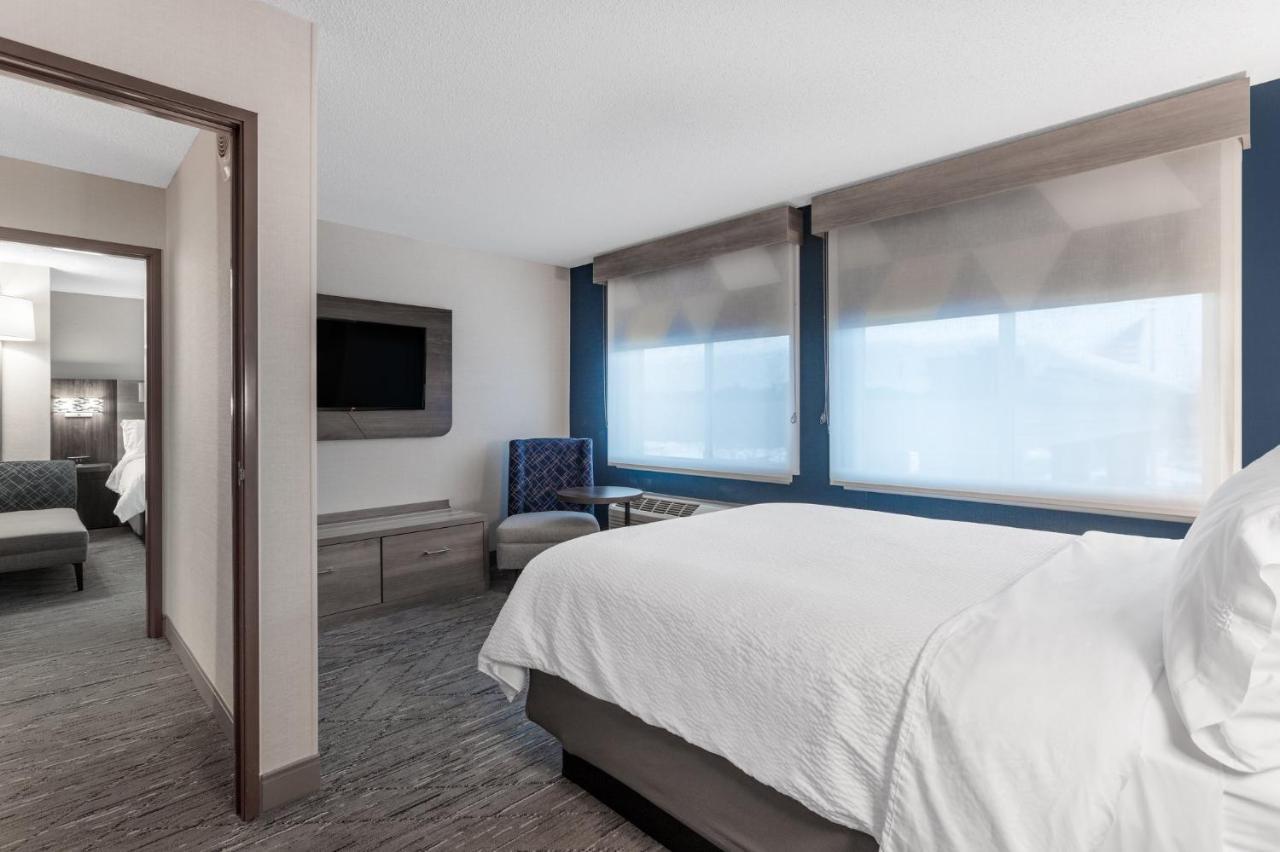 Holiday Inn Express Hotel & Suites-St. Paul By Ihg Vadnais Heights Bagian luar foto